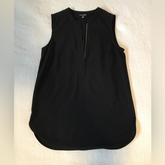 Like new, black, half zip sleeveless blouse. Full coverage material. Versatile - Picture 2 of 3